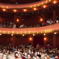 Almansa: Asistencia de público en el Teatro Regio