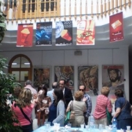 Fuentealbilla (2012). Desayuno en el Hall, con una exposición de carteles de cine.