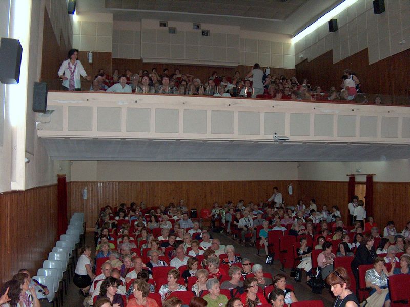 Tarazona (2010). Afluencia de público al Teatro Cine Sanchiz.