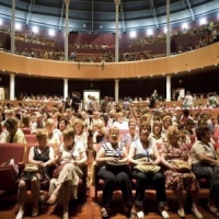 Albacete (2009). Afluencia de público al Teatro Circo.