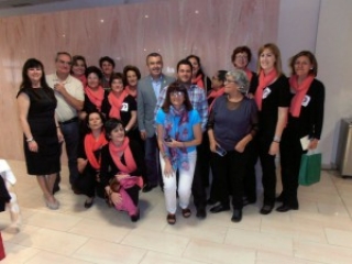 Higueruela (2014): Componentes de los clubes de lectura colaborando en la organización. Higueruela (2014): Componentes de los clubes de lectura colaborando en la organización.