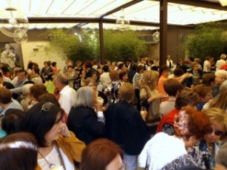 Almuerzo a media mañana. Almuerzo a media mañana.