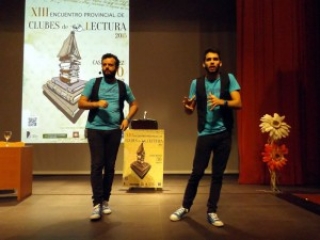 Espectáculo de improvisación Espectáculo de improvisación