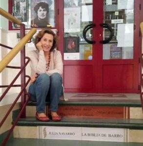 Julia Navarro en la Biblioteca de Munera