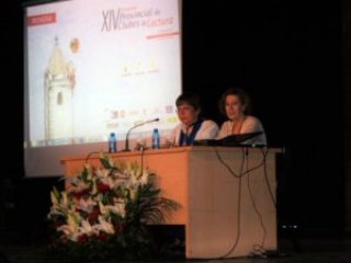 Presentación de Julia Navarro Presentación de Julia Navarro