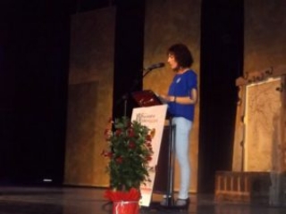 Nieves Ruiz presenta el evento Nieves Ruiz presenta el evento